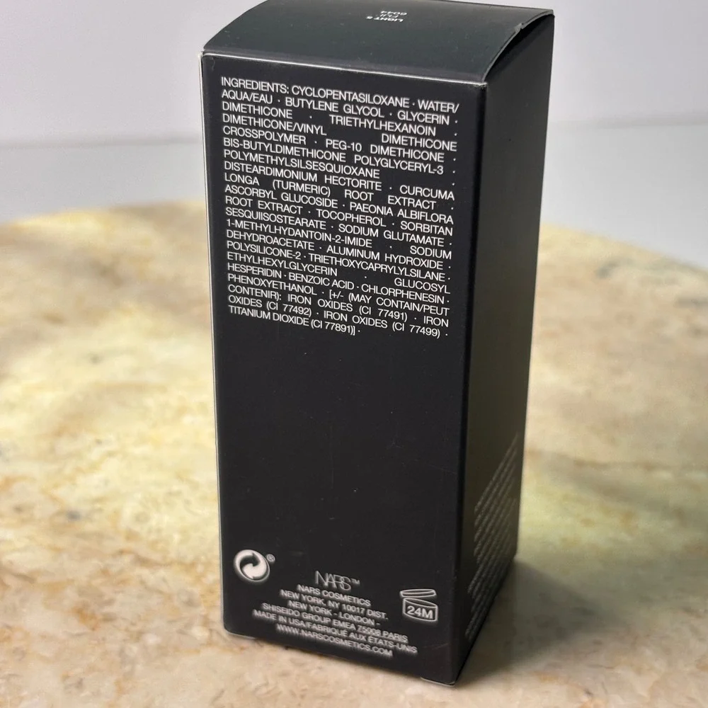 NARS Sheer Glow Foundation 1oz Light 5 Fiji Radiant Buildable Coverage